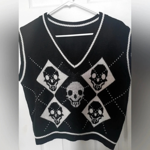 Women's Skull Vest Size L - Picture 3 of 4